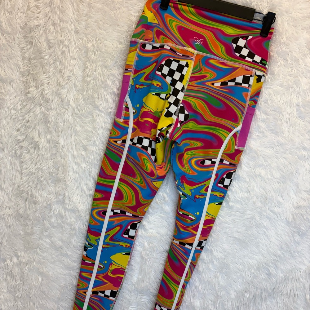 🌈 Peloton x Brittany Allen Printed Cargo Leggings | Activewear | Size Medium 🌈✨ - Picture 15 of 17